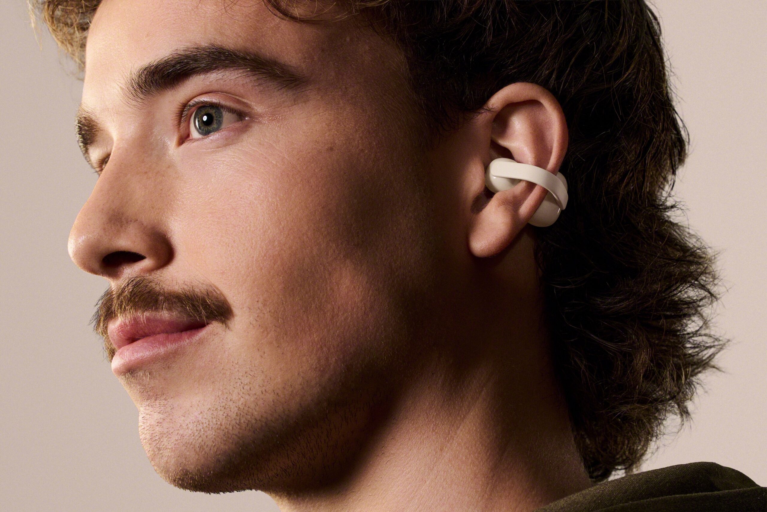 Uued klamberkinnitusega avatud kõrvaklapid on alati avatud (Always-on)...
The post Sony tutvustab uusi LinkBuds Clip kõrvaklappe first appeared on In Nomine.
Th